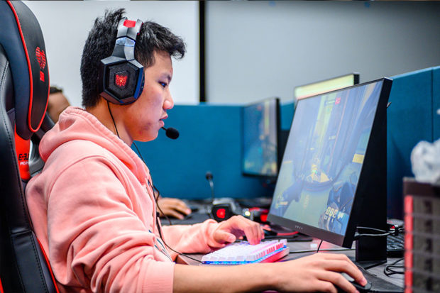 Esports 900x600 620x413 - 8 Ways to Boost Your Fitness and Recreation Routine This Fall