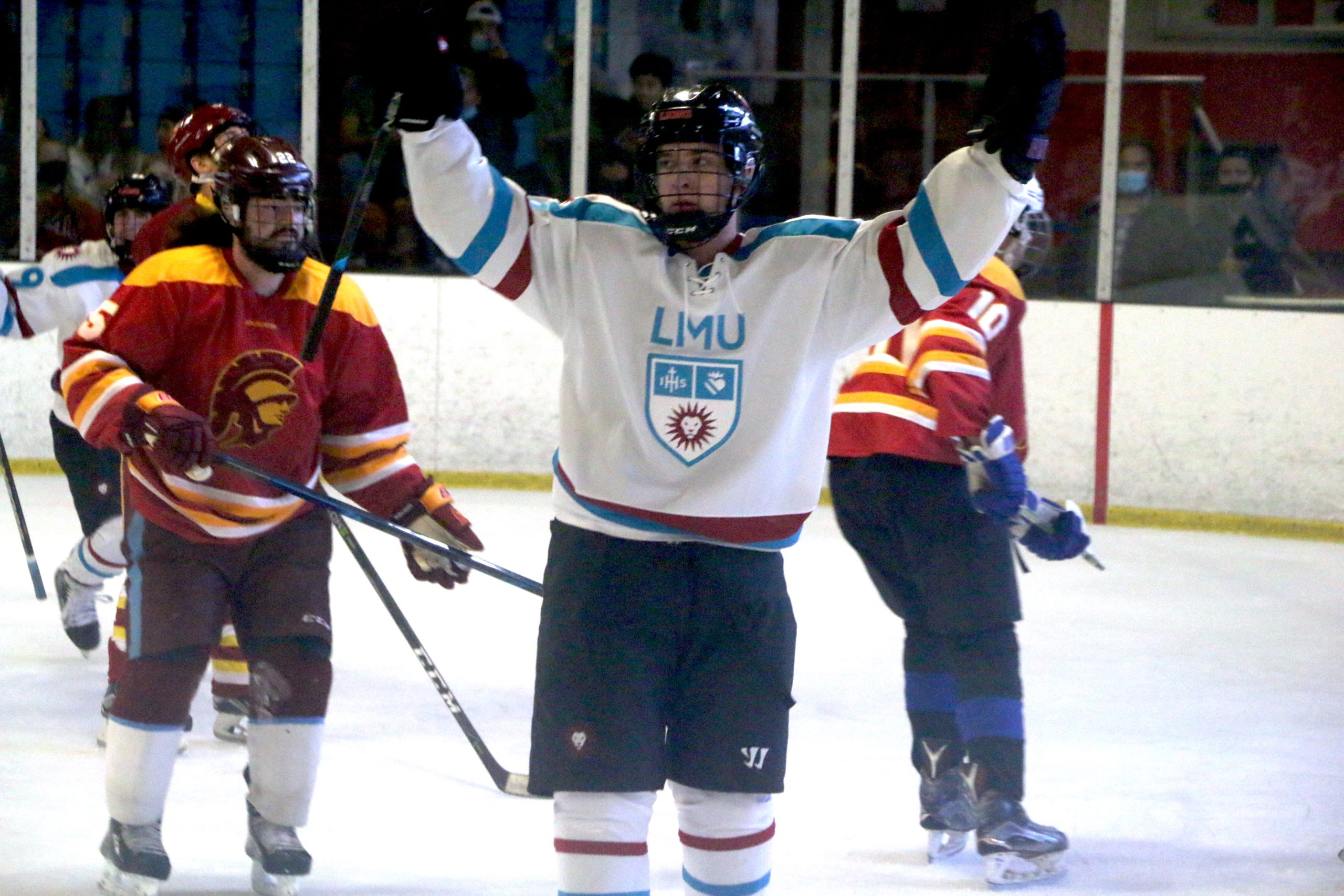 IMG 0308 scaled 1 - Men’s Ice Hockey Hosts Fundraising Teddy Bear Toss